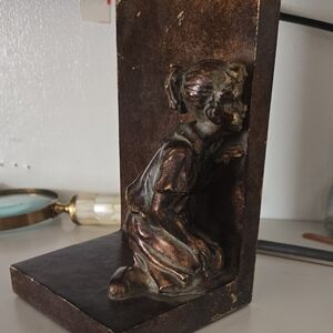 RARE Bronze Copper Bookend Girl Peers Around Corner Peek-a-Boo Vintage sj10m1